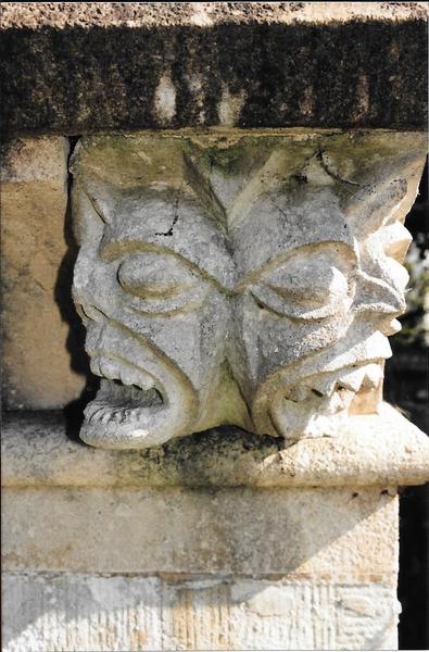 Iremonger, detail 4