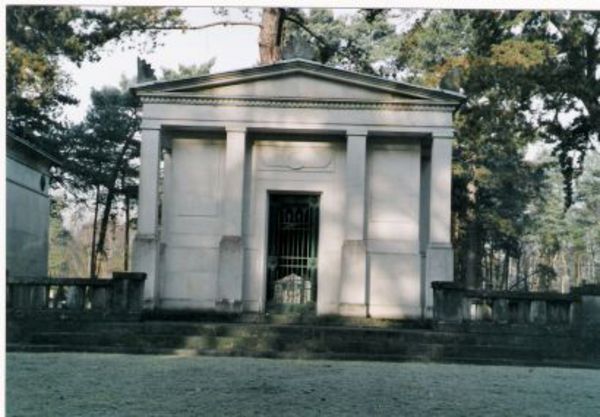 Tata, Ratan, Mausoleum